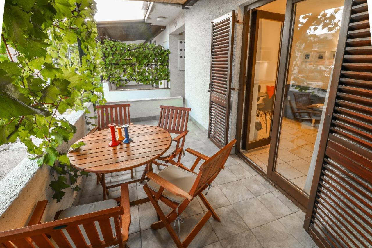 Apartments Vladan With Terrace Baška Exterior foto